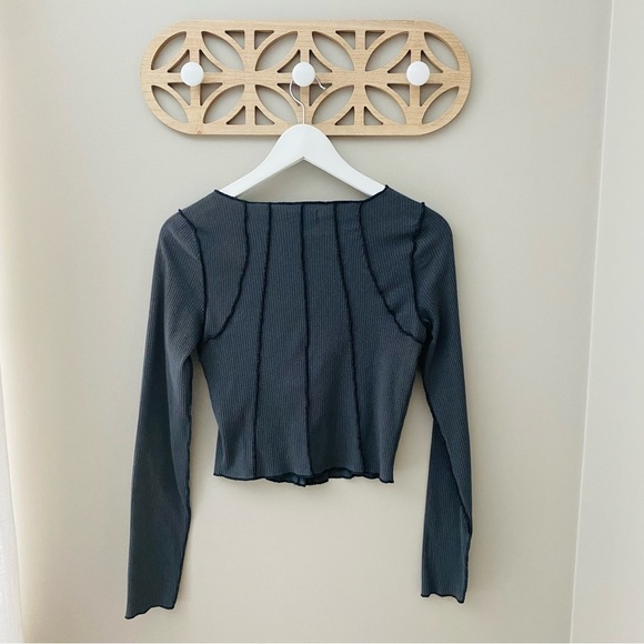 Urban Outfitters Long Sleeve Button Up Crop Top Charcoal Sz Small - Picture 8 of 8